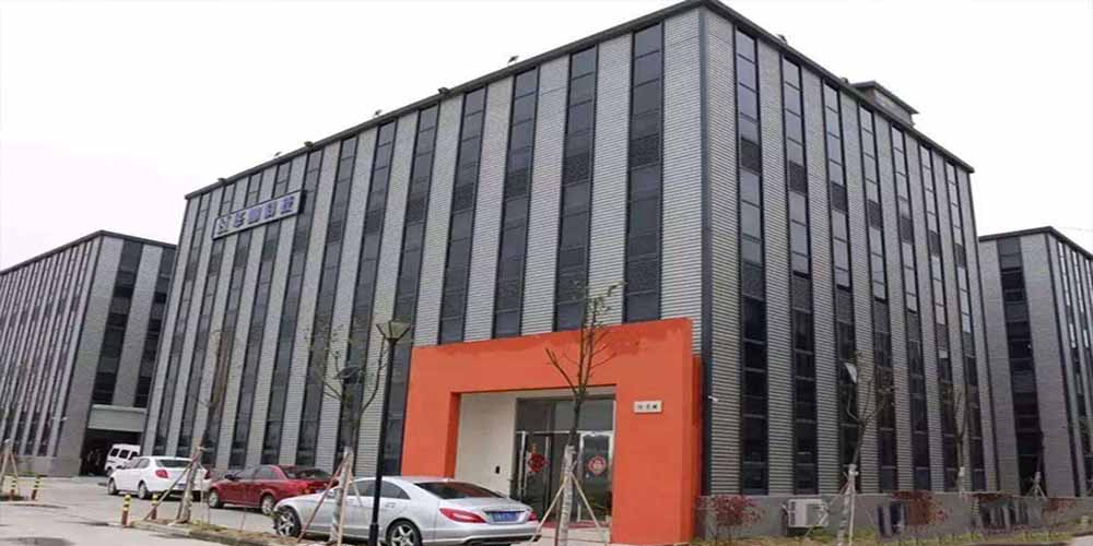 寧夏 ** 石化有限公司用高服自動(dòng)排渣過濾機(jī)給液蠟去色、除雜
